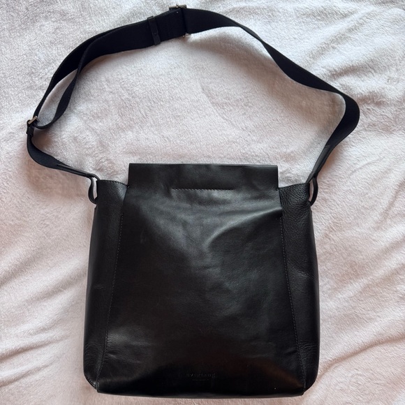 Everlane The Frame Bag in Black Leather - Picture 2 of 9